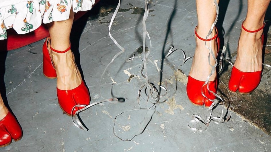 Tabi shoes top