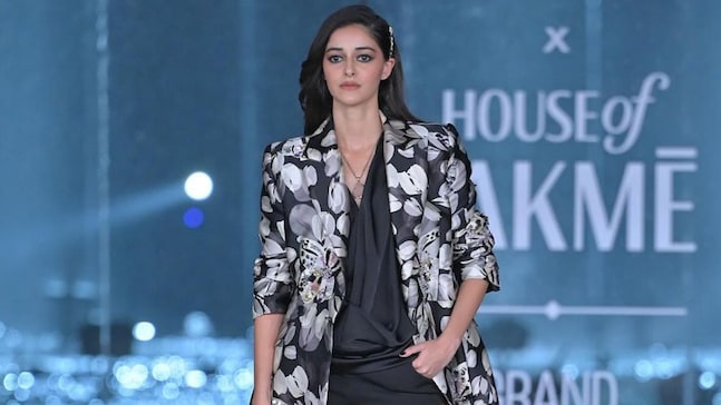 dress lakme fashion week 2023 Lakme Fashion Week 2023: Top FDCI Designers & Khadi Trends