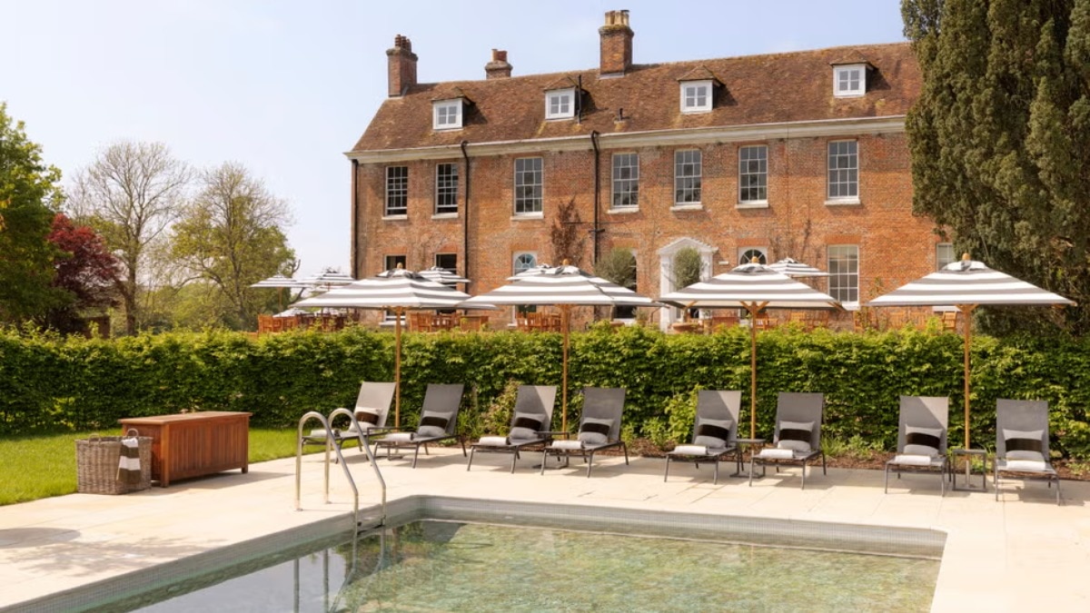 New Park Manor, Hampshire