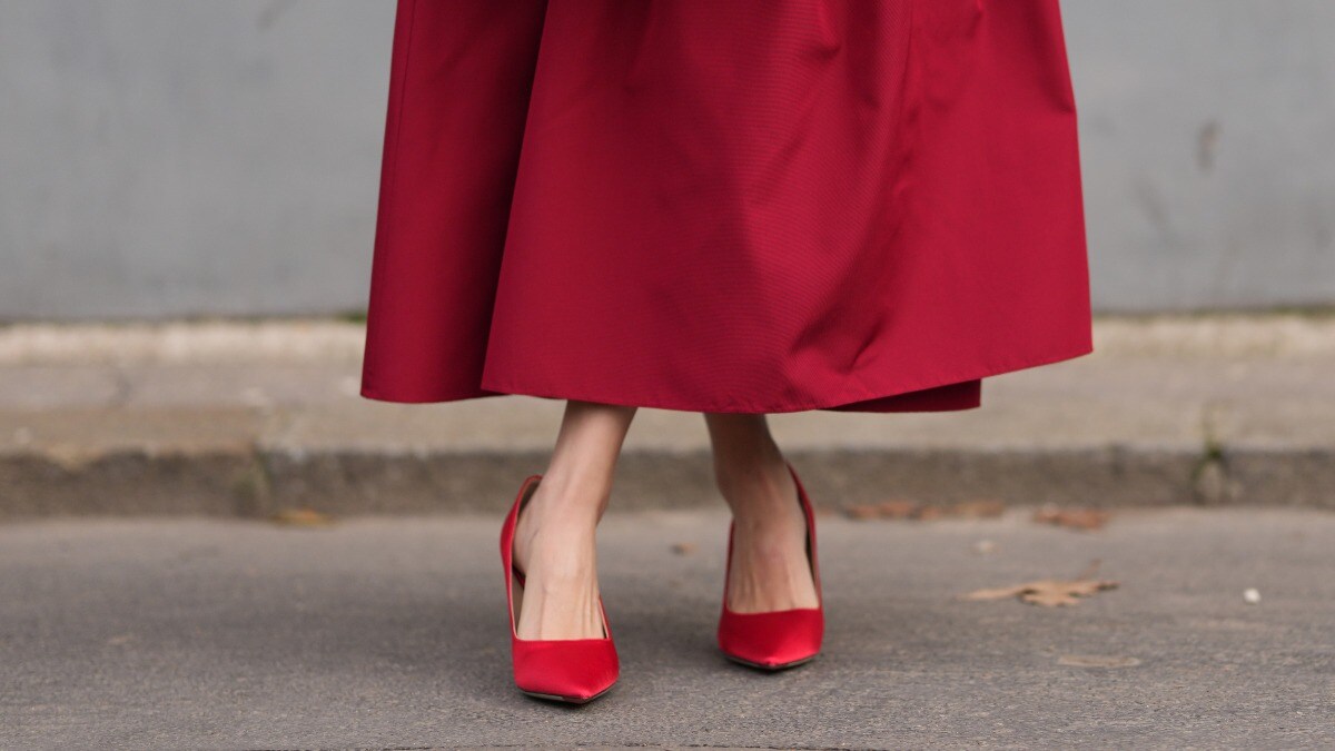 Add a pop of red to your Valentine's Day look with these chic stilettos - Harpers bazaar Add a pop of red to your Valentine's Day look with these chic stilettos - Harpers bazaar