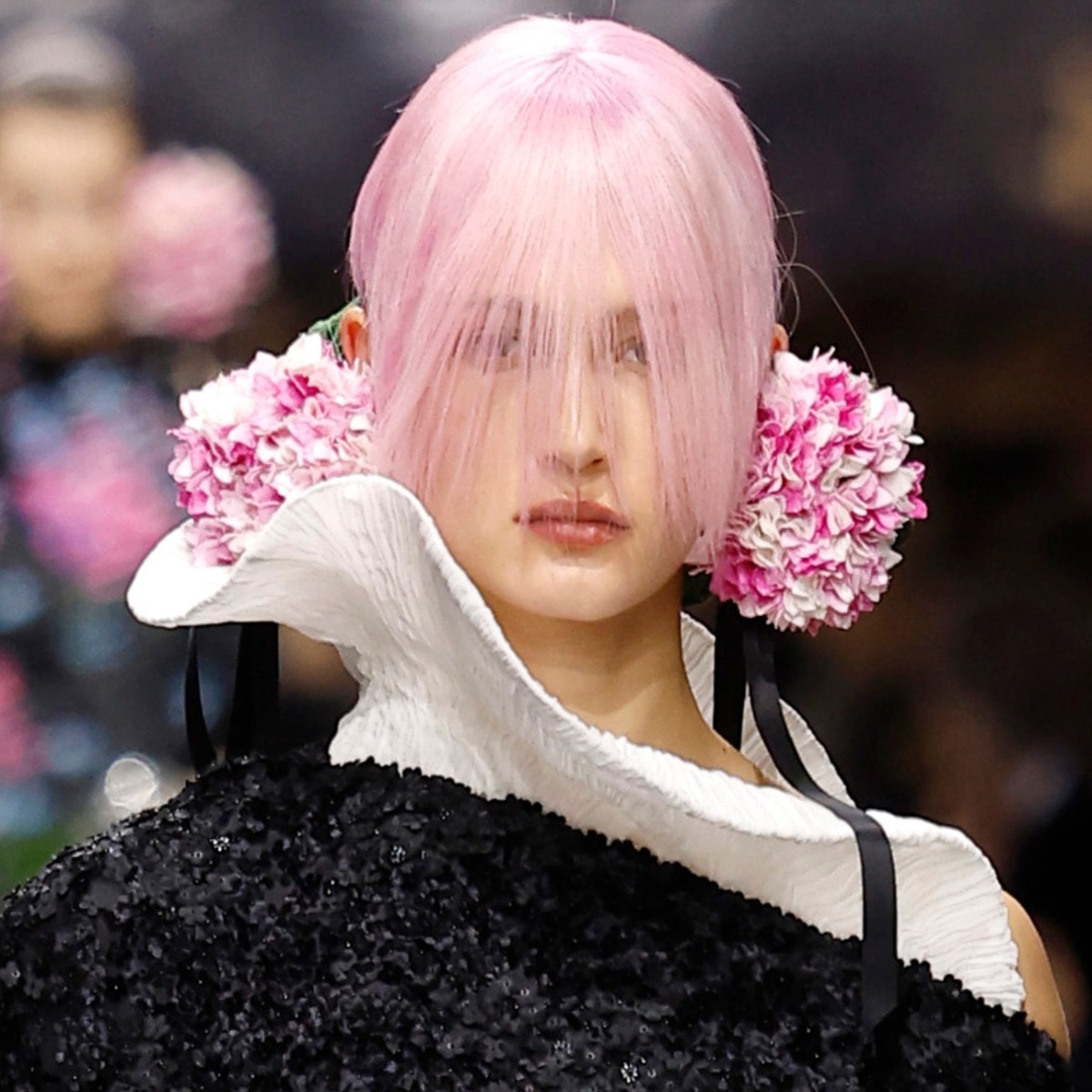 Is mascara falling out of fashion?