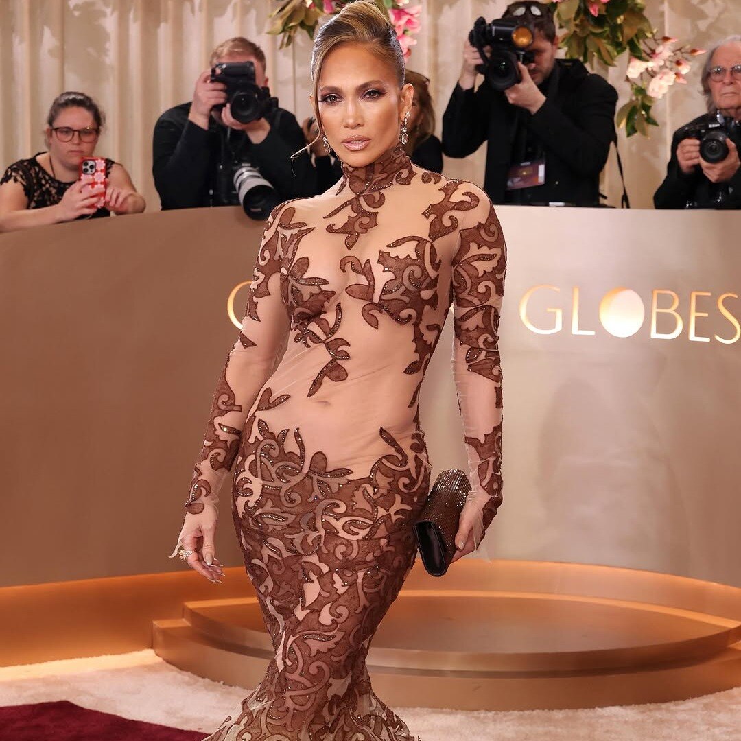 Jennifer Lopez owns the red carpet in Archival Scherrer
