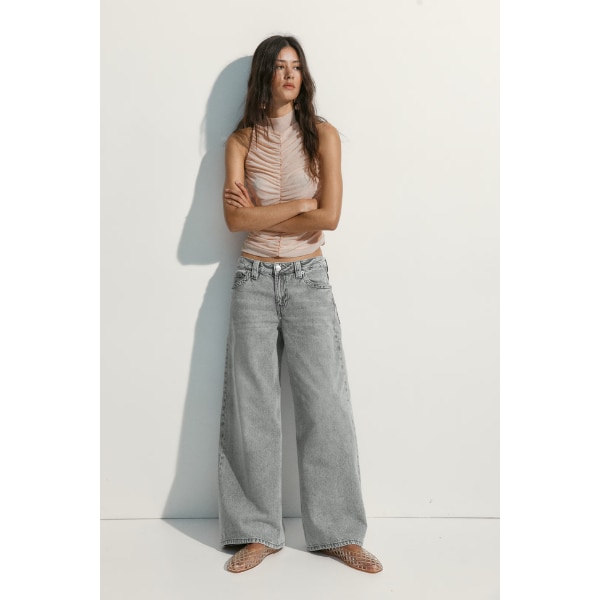 H&M Baggy Wide Low Waist Jeans, ₹2,499