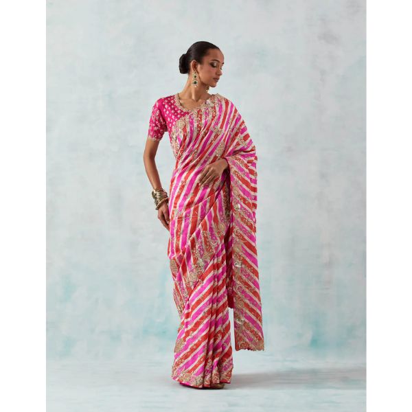 https://akm-img-a-in.tosshub.com/lingo/images/photo_gallery/202509/nidhi-tholia-pink-leheriya-saree-with-hand-embroidery-rs-114000.jpg