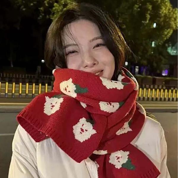 CrossKulture Women Woolen Woven Design Scarf, ₹1,000