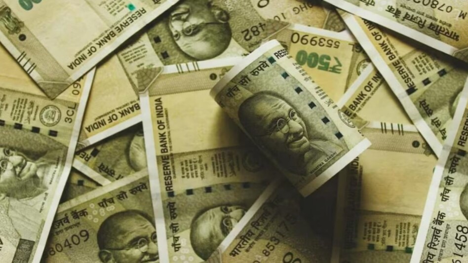 FD Rules: टेन्योर से पहले एफडी तोड़ी तो आपको मोटा नुकसान हो सकता है, बैंक ने प्रिमेच्योर विड्रॉल पेनाल्टी बढ़ाई  FD Rules: टेन्योर से पहले एफडी तोड़ी तो आपको मोटा नुकसान हो सकता है, बैंक ने प्रिमेच्योर विड्रॉल पेनाल्टी बढ़ाई