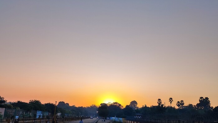 लखनऊ, मेरठ और बरेली में पारा गिरने से बढ़ी ठंड