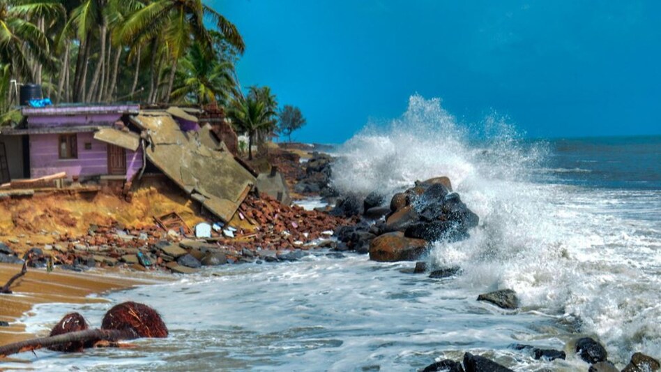 Cyclone Michaung: तमिलनाडु में भारी बारिश, चेन्नई में रेल सेवा प्रभावित, जानें अपने राज्य का हाल Cyclone Michaung: तमिलनाडु में भारी बारिश, चेन्नई में रेल सेवा प्रभावित, जानें अपने राज्य का हाल