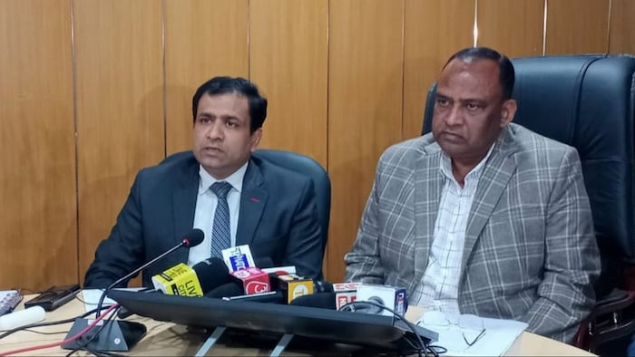 Bihar Agriculture Department Minister Kumar Sarvjeet and Secretary Sanjay Aggarwal