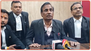 बाराबंकी शोएब किदवई हत्याकांड: 20 राउंड फायरिंग और 10 गोलियां, वकीलों का भारी हंगामा UP Tak