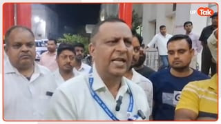 दरिंदगी की शिकार मासूम को मेडिकल कॉलेज ने नियमों में उलझाया, 9 घंटे बाद मिला इलाज Delay in treatment of minor raped girl in Gajipur