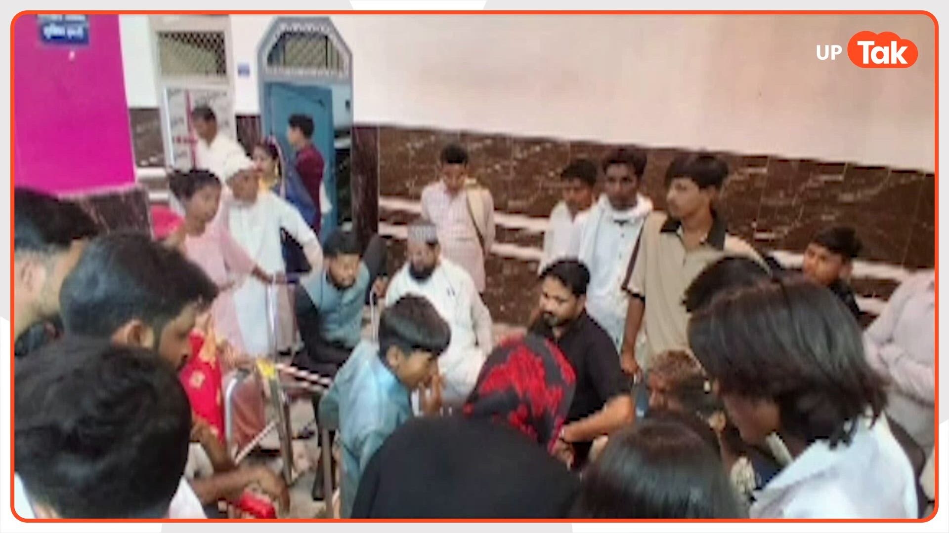  कानपुर में खाने की टेबल पर चिकन पीस के लिए भिड़े दूल्हे के चाचा और लड़की पक्ष वाले, फिर पंचायत ने ऐसे सुलझाया मामला