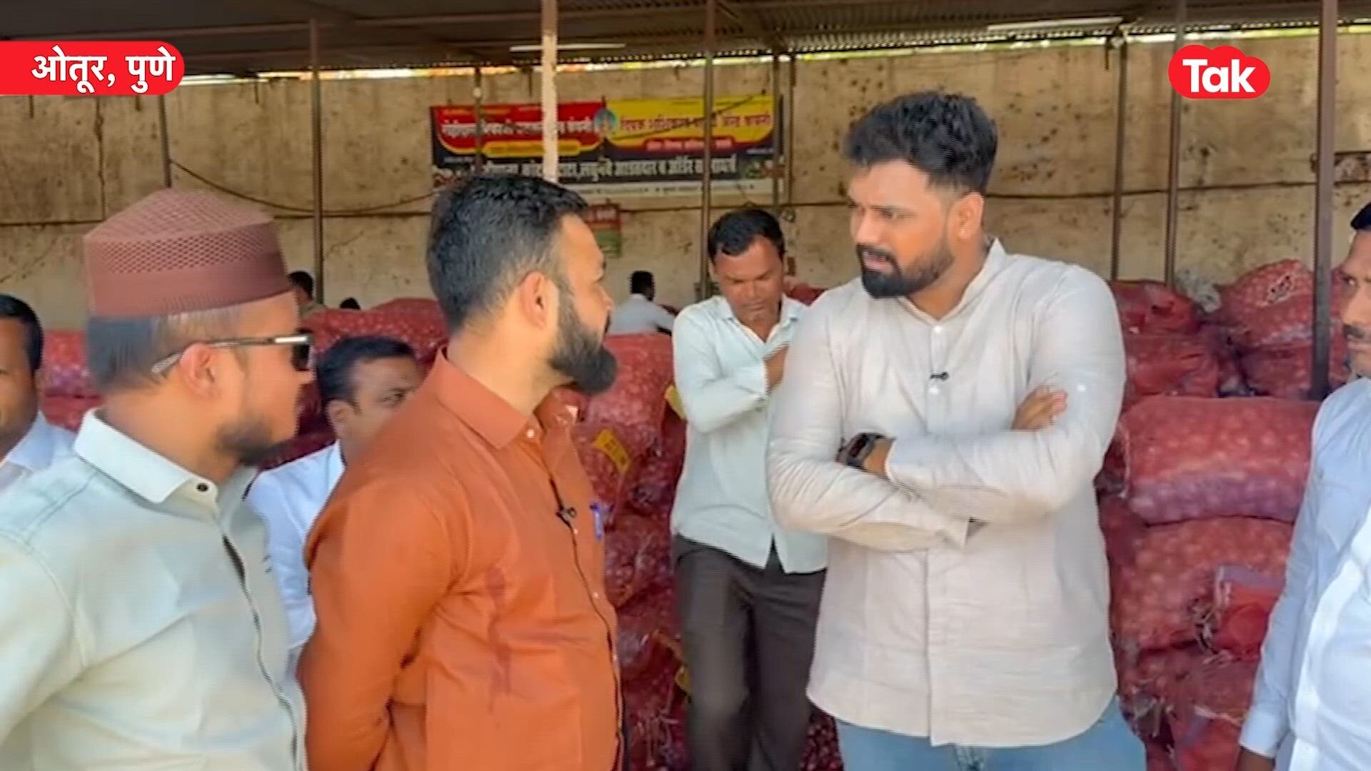 'उत्पादन खर्चही निघत नाही..' कांदा उत्पादक शेतकऱ्यांचा उद्विग्न सवाल; काय आहेत व्यथा?