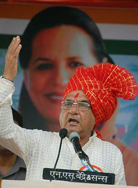 भारत में कौन है सबसे बेहतर