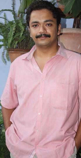 लीक तोड़कर पहचान बनाने वाले युवा | पढ़ें: युवा लीक तोड़कर पहचान बनाने वाले युवा | <a style='COLOR: #d71920' href='http://bit.ly/india-youth-survey' target='_blank'>पढ़ें: युवा