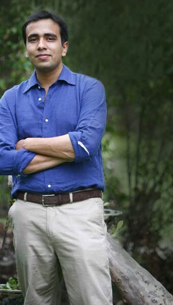 लीक तोड़कर पहचान बनाने वाले युवा | पढ़ें: युवा लीक तोड़कर पहचान बनाने वाले युवा | <a style='COLOR: #d71920' href='http://bit.ly/india-youth-survey' target='_blank'>पढ़ें: युवा