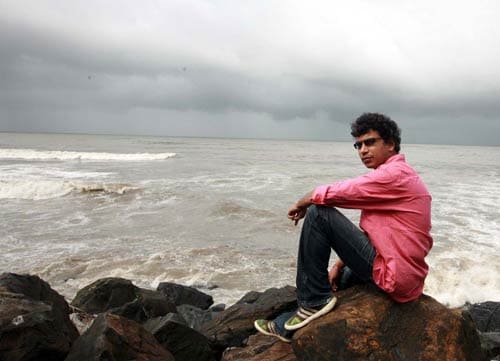 लीक तोड़कर पहचान बनाने वाले युवा | पढ़ें: युवा लीक तोड़कर पहचान बनाने वाले युवा | <a style='COLOR: #d71920' href='http://bit.ly/india-youth-survey' target='_blank'>पढ़ें: युवा