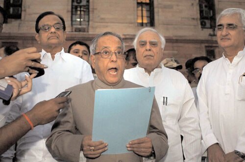 19 अक्‍टूबर 2011: इंडिया टुडे का नया अंक | <a style='COLOR: #d71920' href='http://bit.ly/indiatoday-hindi-section' target='_blank'>पढ़ें इंडिया