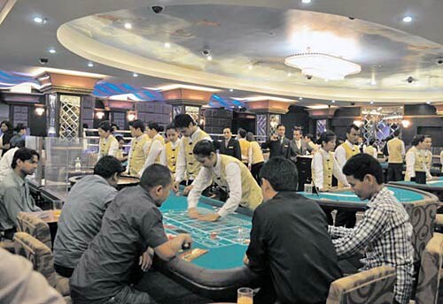 2 नवंबर 2011: देखें इंडिया टुडे का नया अंक | पढ़ें इंडिया 2 नवंबर 2011: देखें इंडिया टुडे का नया अंक | <a style='COLOR: #d71920' href='http://bit.ly/indiatoday-hindi-section' target='_blank'>पढ़ें इंडिया