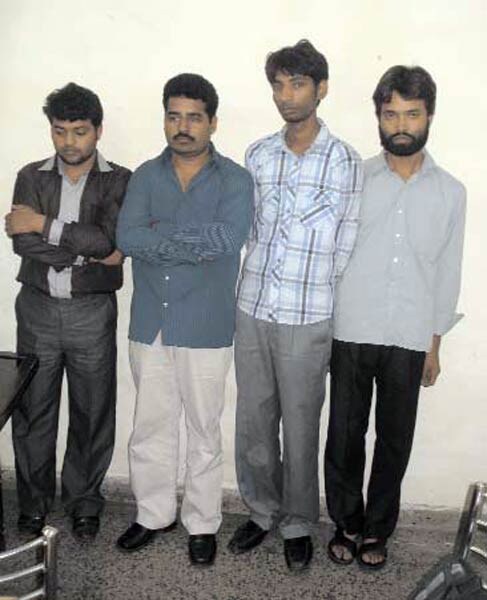 12 अक्टूबर 2011: देखें इंडिया टुडे का नया अंक | <a style='COLOR: #d71920' href='http://bit.ly/indiatoday-hindi-section' 12 अक्टूबर 2011: देखें इंडिया टुडे का नया अंक | <a style='COLOR: #d71920' href='http://bit.ly/indiatoday-hindi-section'