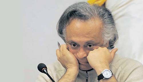 9 नवंबर 2011:तस्वीरों में देखें इंडिया टुडे | पढ़ें 9 नवंबर 2011:तस्वीरों में देखें इंडिया टुडे | <a style='COLOR: #d71920' href='http://bit.ly/indiatoday-hindi-section' target='_blank'>पढ़ें