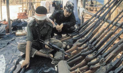 12 अक्टूबर 2011: देखें इंडिया टुडे का नया अंक | <a style='COLOR: #d71920' href='http://bit.ly/indiatoday-hindi-section' 12 अक्टूबर 2011: देखें इंडिया टुडे का नया अंक | <a style='COLOR: #d71920' href='http://bit.ly/indiatoday-hindi-section'