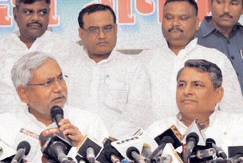 12 अक्टूबर 2011: देखें इंडिया टुडे का नया अंक | <a style='COLOR: #d71920' href='http://bit.ly/indiatoday-hindi-section' 12 अक्टूबर 2011: देखें इंडिया टुडे का नया अंक | <a style='COLOR: #d71920' href='http://bit.ly/indiatoday-hindi-section'