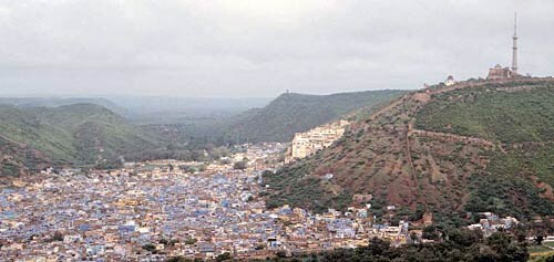 2 नवंबर 2011: देखें इंडिया टुडे का नया अंक | पढ़ें इंडिया 2 नवंबर 2011: देखें इंडिया टुडे का नया अंक | <a style='COLOR: #d71920' href='http://bit.ly/indiatoday-hindi-section' target='_blank'>पढ़ें इंडिया