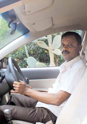 12 अक्‍टूबर 2011: देखें इंडिया टुडे का नया अंक | <a style='COLOR: #d71920' href='http://bit.ly/indiatoday-hindi-section'