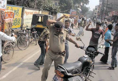 07 दिसंबर 2011: तस्वीरों में देखें इंडिया 07 दिसंबर 2011: तस्वीरों में देखें इंडिया