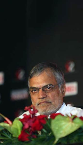 स्‍टेट ऑफ स्‍टेट्स: और पुरस्‍कार मिलता है.... | <a style='COLOR: #d71920' href='http://bit.ly/indiatoday-hindi-section' target='_blank'>इंडिया