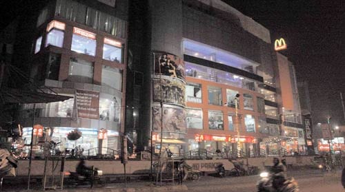 25 जनवरी 2012: तस्वीरों में देखें इंडिया टुडे | इंडिया 25 जनवरी 2012: तस्वीरों में देखें इंडिया टुडे | <a style='COLOR: #d71920' href='http://bit.ly/indiatoday-hindi-section' target='_blank'>इंडिया