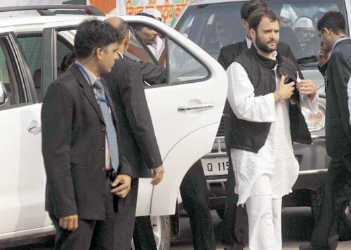 25 जनवरी 2012: तस्‍वीरों में देखें इंडिया टुडे | <a style='COLOR: #d71920' href='http://bit.ly/indiatoday-hindi-section' target='_blank'>इंडिया