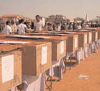 8 फरवरी 2012: तस्वीरों में इंडिया टुडे | पढ़ें इंडिया 8 फरवरी 2012: तस्वीरों में इंडिया टुडे | <a style='COLOR: #d71920' href='http://bit.ly/indiatoday-hindi-section' target='_blank'>पढ़ें इंडिया