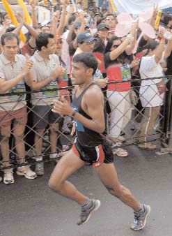 1 फरवरी 2012: तस्‍वीरों में इंडिया टुडे | <a style='COLOR: #d71920' href='http://bit.ly/indiatoday-hindi-section' target='_blank'>पढ़ें इंडिया