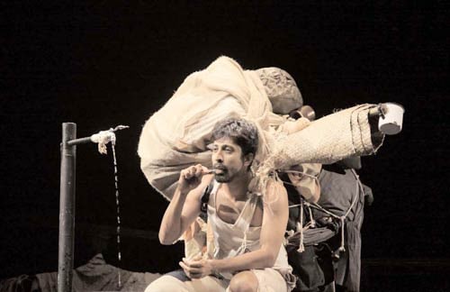 8 फरवरी 2012: तस्वीरों में इंडिया टुडे | पढ़ें इंडिया 8 फरवरी 2012: तस्वीरों में इंडिया टुडे | <a style='COLOR: #d71920' href='http://bit.ly/indiatoday-hindi-section' target='_blank'>पढ़ें इंडिया