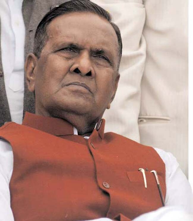 29 फरवरी 2012: तस्वीरों में इंडिया टुडे | पढ़ें इंडिया 29 फरवरी 2012: तस्वीरों में इंडिया टुडे | <a style='COLOR: #d71920' href='http://bit.ly/indiatoday-hindi-section' target='_blank'>पढ़ें इंडिया