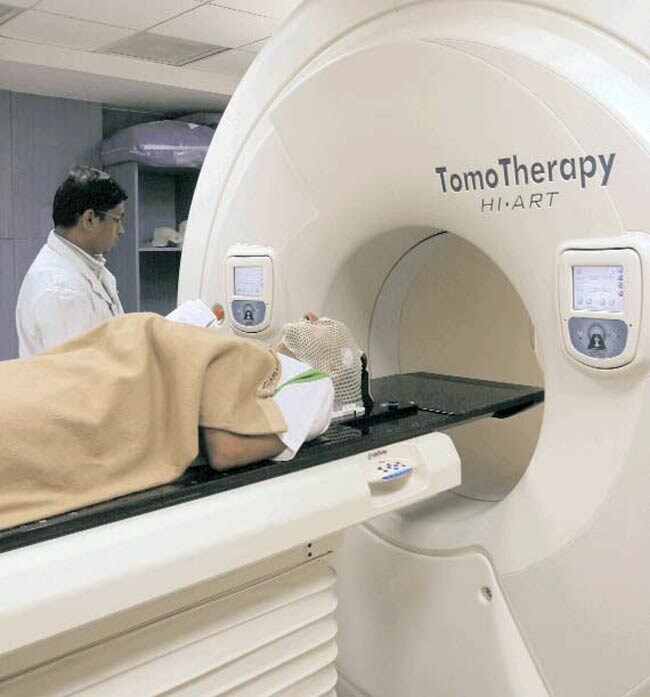 22 फरवरी 2012: तस्वीरों में इंडिया टुडे | पढ़ें इंडिया 22 फरवरी 2012: तस्वीरों में इंडिया टुडे | <a style='COLOR: #d71920' href='http://bit.ly/indiatoday-hindi-section' target='_blank'>पढ़ें इंडिया