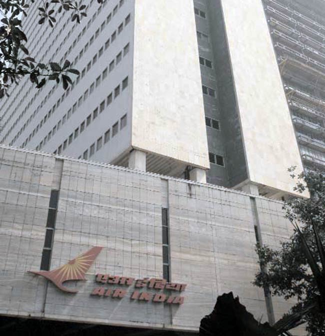 22 फरवरी 2012: तस्‍वीरों में इंडिया टुडे | <a style='COLOR: #d71920' href='http://bit.ly/indiatoday-hindi-section' target='_blank'>पढ़ें इंडिया