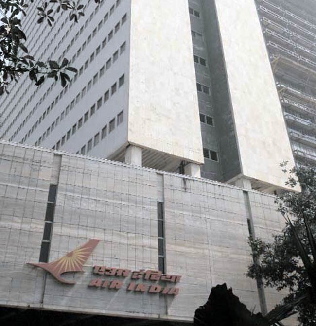 22 फरवरी 2012: तस्वीरों में इंडिया टुडे | पढ़ें इंडिया 22 फरवरी 2012: तस्वीरों में इंडिया टुडे | <a style='COLOR: #d71920' href='http://bit.ly/indiatoday-hindi-section' target='_blank'>पढ़ें इंडिया