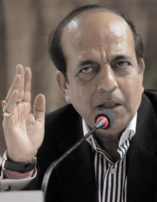 29 फरवरी 2012: तस्वीरों में इंडिया टुडे | पढ़ें इंडिया 29 फरवरी 2012: तस्वीरों में इंडिया टुडे | <a style='COLOR: #d71920' href='http://bit.ly/indiatoday-hindi-section' target='_blank'>पढ़ें इंडिया