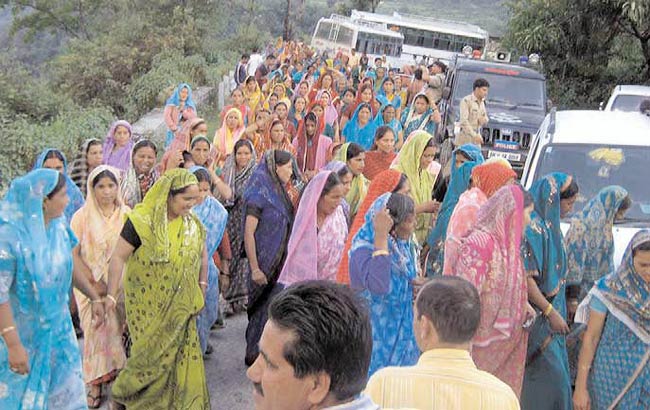 07 मार्च 2012: तस्वीरों में इंडिया टुडे | पढ़ें इंडिया 07 मार्च 2012: तस्वीरों में इंडिया टुडे | <a style='COLOR: #d71920' href='http://bit.ly/indiatoday-hindi-section' target='_blank'>पढ़ें इंडिया