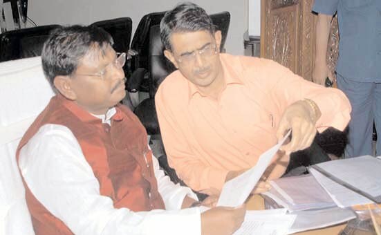 07 मार्च 2012: तस्वीरों में इंडिया टुडे | पढ़ें इंडिया 07 मार्च 2012: तस्वीरों में इंडिया टुडे | <a style='COLOR: #d71920' href='http://bit.ly/indiatoday-hindi-section' target='_blank'>पढ़ें इंडिया