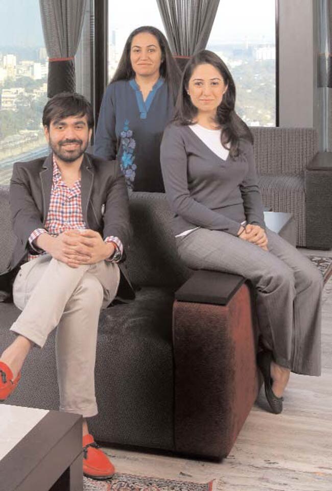 14 मार्च 2012: तस्वीरों में इंडिया टुडे | पढ़ें इंडिया 14 मार्च 2012: तस्वीरों में इंडिया टुडे | <a style='COLOR: #d71920' href='http://bit.ly/indiatoday-hindi-section' target='_blank'>पढ़ें इंडिया