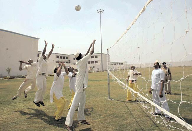 21 मार्च 2012: तस्वीरों में इंडिया टुडे | पढ़ें इंडिया 21 मार्च 2012: तस्वीरों में इंडिया टुडे | <a style='COLOR: #d71920' href='http://bit.ly/indiatoday-hindi-section' target='_blank'>पढ़ें इंडिया