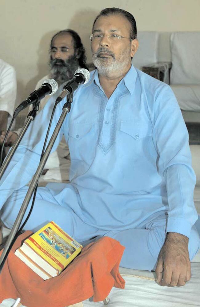 04 अप्रैल 2012: तस्वीरों में इंडिया टुडे | पढ़ें इंडिया 04 अप्रैल 2012: तस्वीरों में इंडिया टुडे | <a style='COLOR: #d71920' href='http://bit.ly/indiatoday-hindi-section' target='_blank'>पढ़ें इंडिया