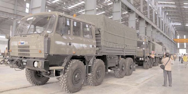 25 अप्रैल 2012: तस्वीरों में इंडिया टुडे | पढ़ें इंडिया 25 अप्रैल 2012: तस्वीरों में इंडिया टुडे | <a style='COLOR: #d71920' href='http://bit.ly/indiatoday-hindi-section' target='_blank'>पढ़ें इंडिया