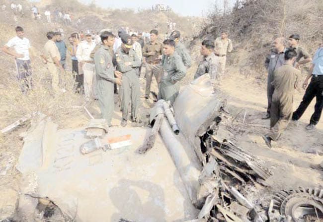 9 मई 2012: तस्वीरों में इंडिया टुडे | पढ़ें इंडिया 9 मई 2012: तस्वीरों में इंडिया टुडे | <a style='COLOR: #d71920' href='http://bit.ly/indiatoday-hindi-section' target='_blank'>पढ़ें इंडिया