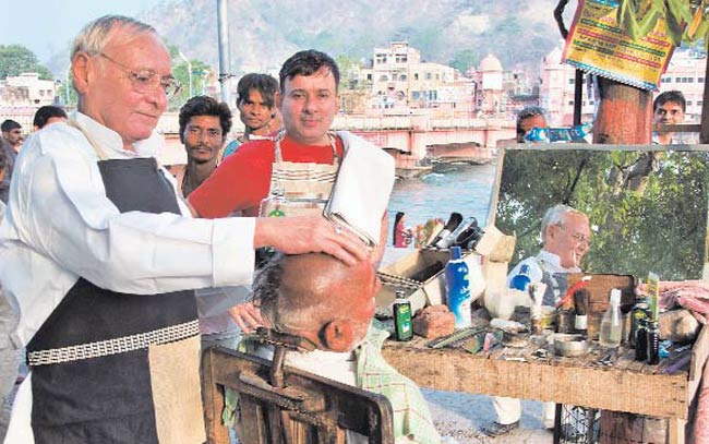 6 जून 2012: तस्‍वीरों में इंडिया टुडे | <a style='COLOR: #d71920' href='http://bit.ly/indiatoday-hindi-section' target='_blank'>पढ़ें इंडिया