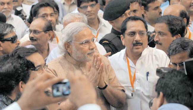 6 जून 2012: तस्‍वीरों में इंडिया टुडे | <a style='COLOR: #d71920' href='http://bit.ly/indiatoday-hindi-section' target='_blank'>पढ़ें इंडिया